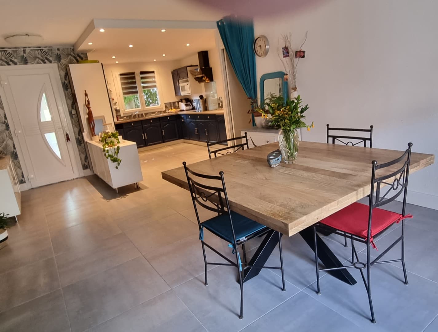 Nouvelle cuisine bleue pour ces clients à Blagnac qui nous ont confié la rénovation de leur cuisine